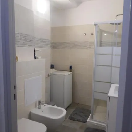 Joly 2 Pieces A 100 Mt De La * Menton