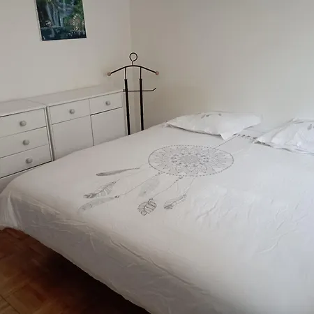 Joly 2 Pieces A 100 Mt De La * Menton